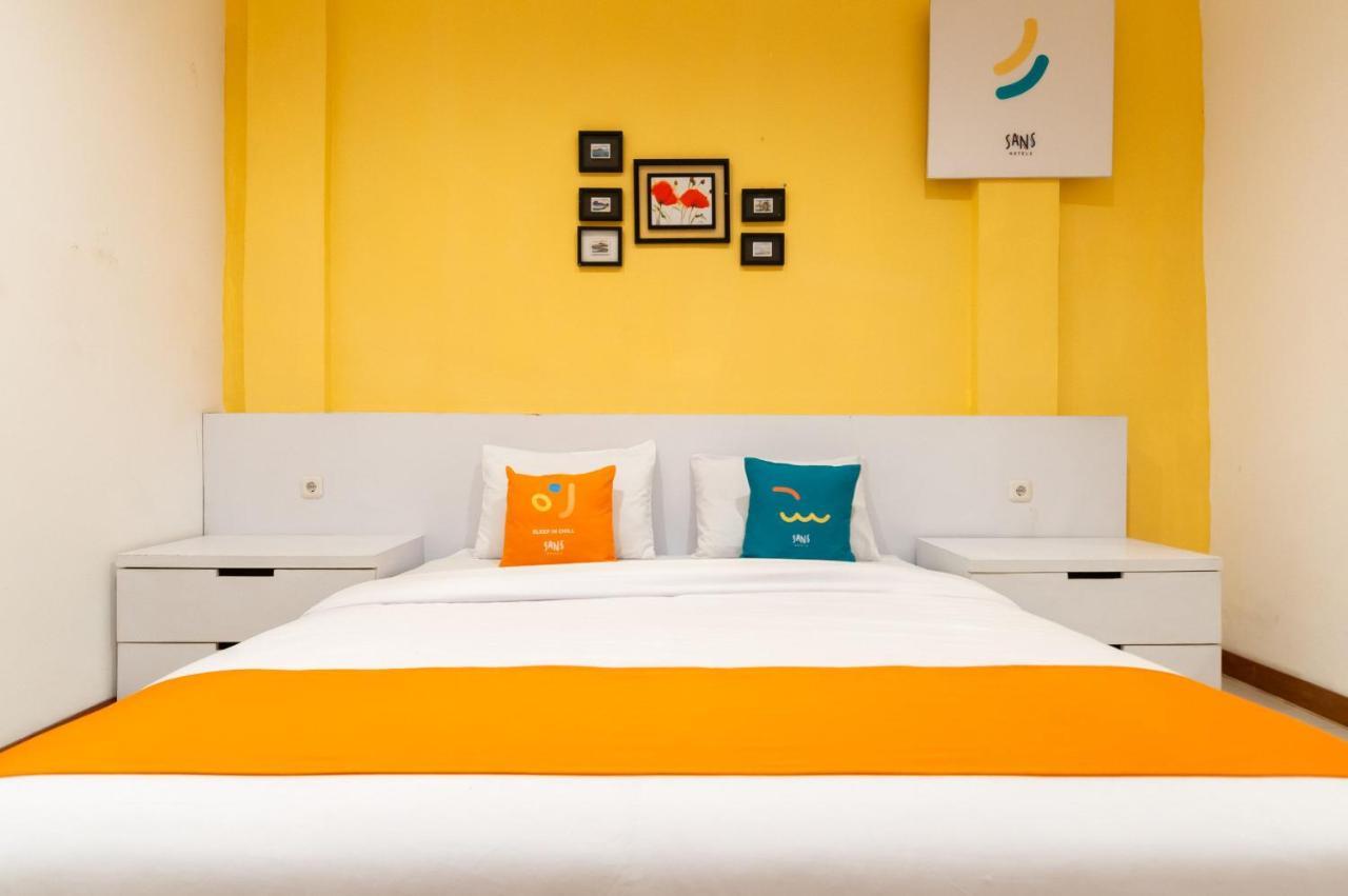 Sans Hotel Finest Medan Zewnętrze zdjęcie
